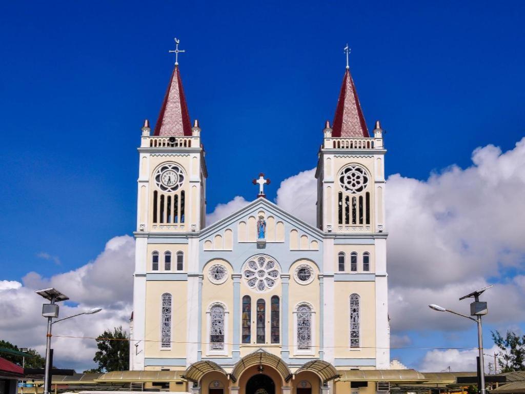 Hotel Supreme Багио Экстерьер фото