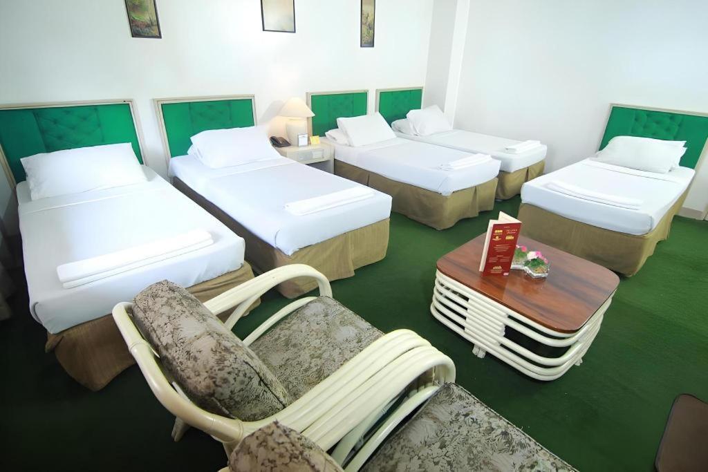 Hotel Supreme Багио Экстерьер фото