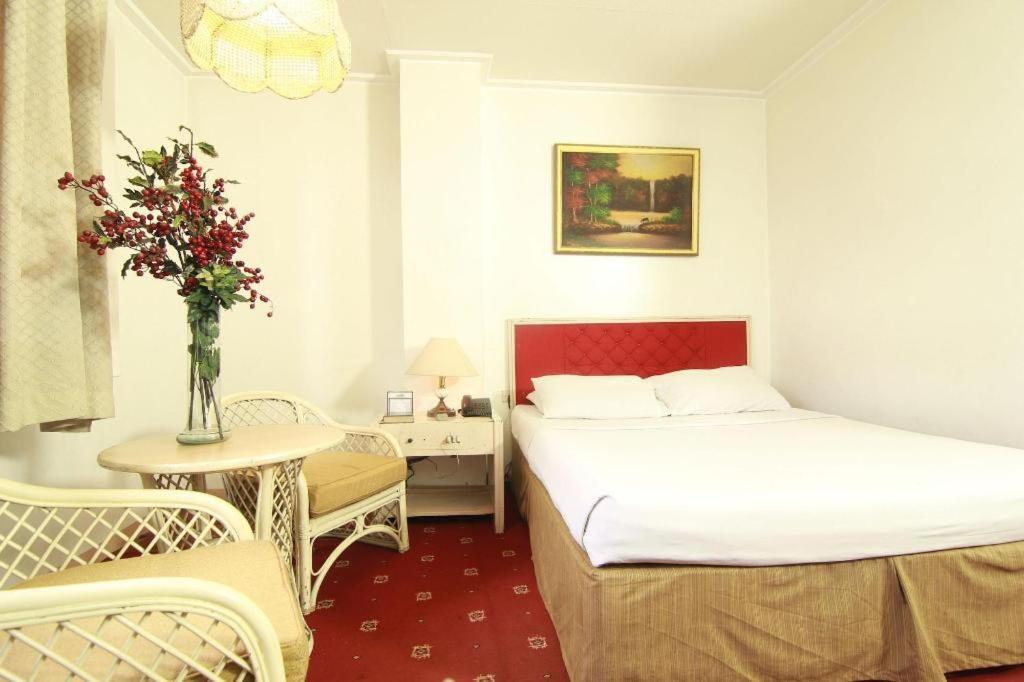 Hotel Supreme Багио Экстерьер фото