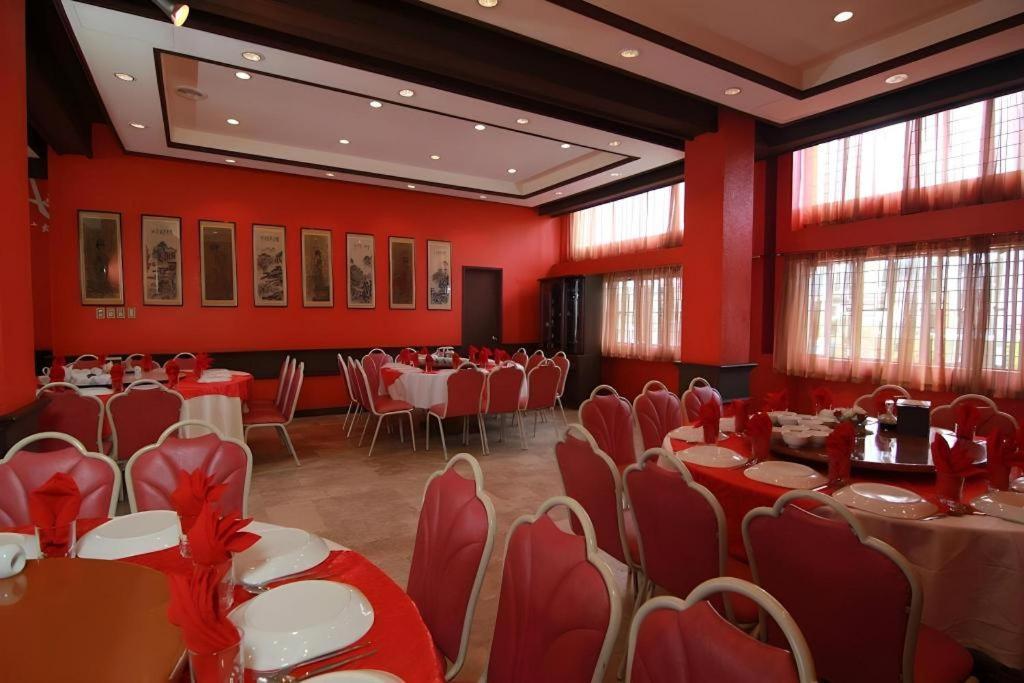 Hotel Supreme Багио Экстерьер фото