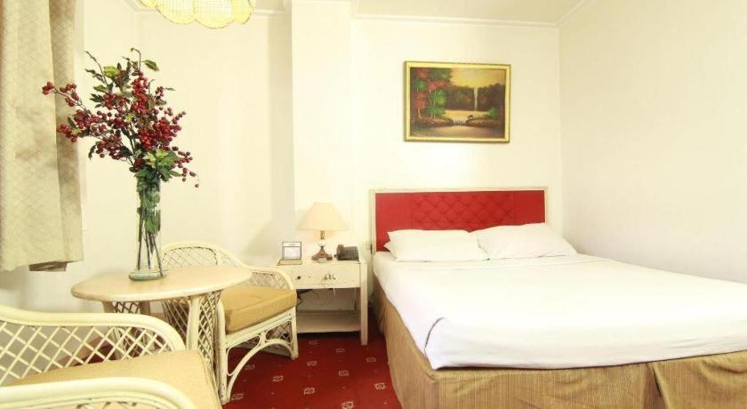 Hotel Supreme Багио Экстерьер фото