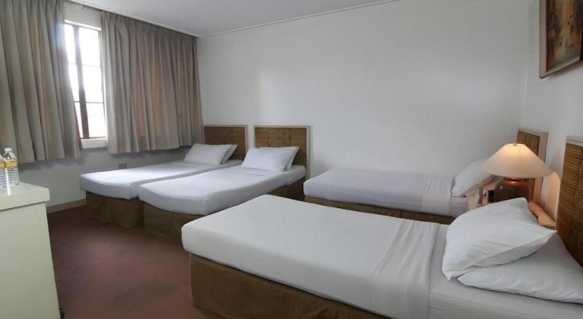 Hotel Supreme Багио Экстерьер фото