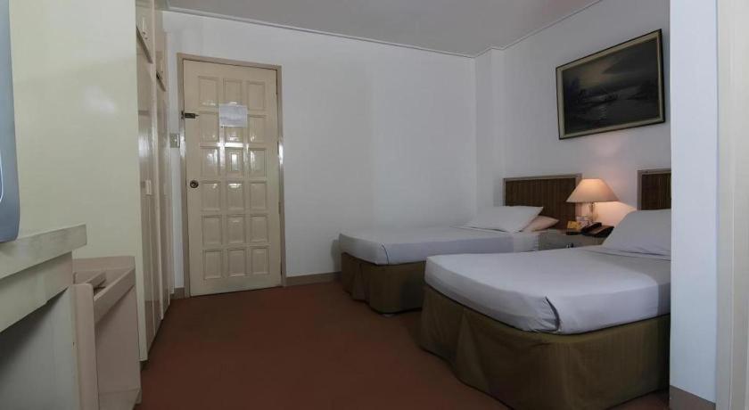 Hotel Supreme Багио Экстерьер фото